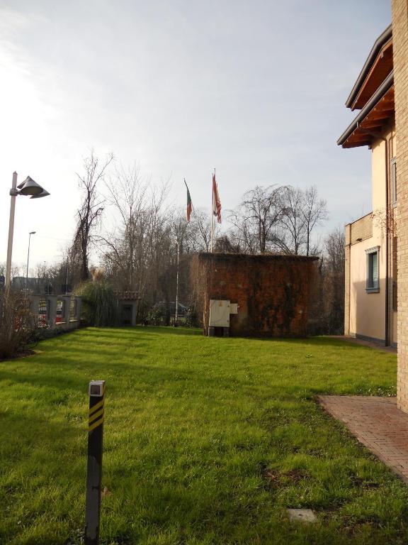 Residence San Prospero Garbagnate Milanese Zewnętrze zdjęcie